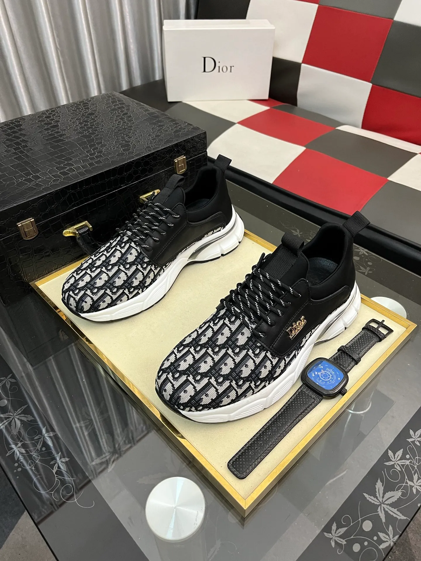 Men's Men's Shoes 💰420⌚️⌚️[Dior] Dior's new casual men's shoes are launched in Hong Kong counters. Official website 1:1 production. Original Italian materials. Designed by European and American masters. Perfect shape to create counter quality. Solid color rubber wear-resistant outsole and classic dazzling head! Super versatile and very comfortable. High-end without losing taste, fashionable and novel! ! Absolute focus! Code number: 38-44 2️⃣colors available